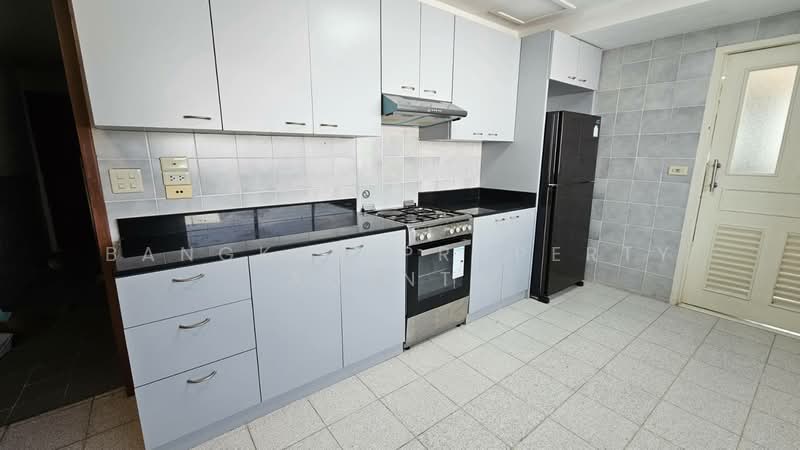 President Park Sukhumvit 24, Bangkok, 99 Sukhumvit 24 Alley, Khlongtoei Nua, Watthana, Bangkok, 3 Bedrooms, 260 sqm, Condo For Rent, by BANGKOK PROPERTY AGENTS, 500214296 - DDproperty.com