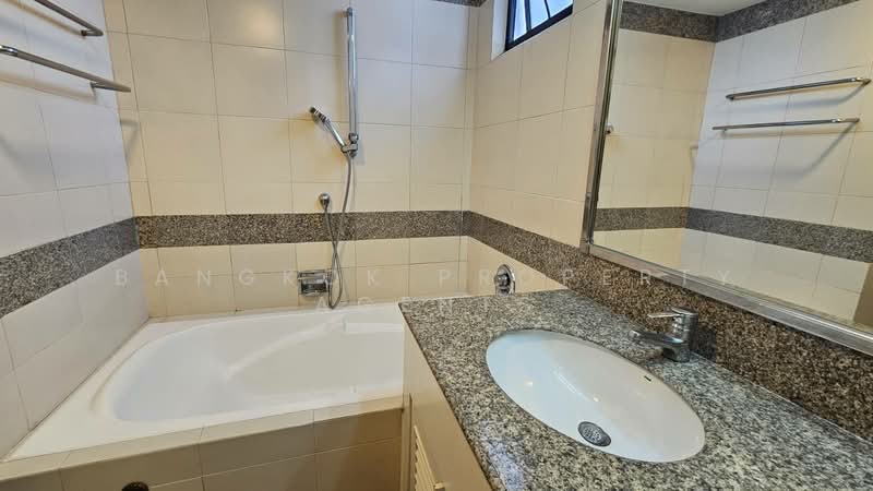 President Park Sukhumvit 24 : เพรสซิเด้นท์ พาร์ค สุขุมวิท 24, กรุงเทพ, 99 ซอยสุขุมวิท 24, คลองเตยเหนือ, วัฒนา, กรุงเทพ, 260 ตร.ม., คอนโด ให้เช่า, โดย BANGKOK PROPERTY AGENTS, 500214296 - DDproperty.com