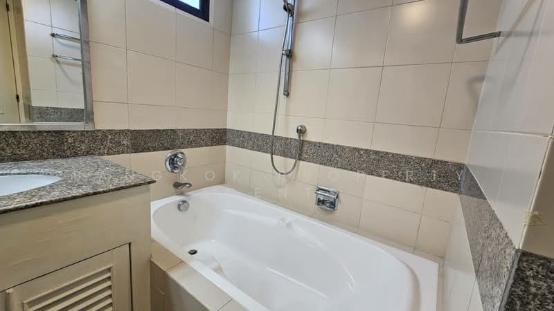 President Park Sukhumvit 24, Bangkok, 99 Sukhumvit 24 Alley, Khlongtoei Nua, Watthana, Bangkok, 3 Bedrooms, 260 sqm, Condo For Rent, by BANGKOK PROPERTY AGENTS, 500214296 - DDproperty.com