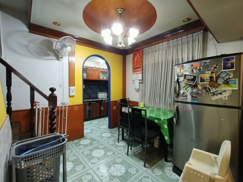 บ้านเดี่ยว 2 ชั้น 39 ตร.ว. ชุมชนฟื้นนครร่มเกล้า ระยะ4 โซน 10 ซอยเคหะร่มเกล้า31 แยก4-3, Bangkok, ถนนรามอินทรา, Khlong Song Ton Nun, Lat Krabang, Bangkok, 5 Bedrooms, 180 sqm, Single Detached House For Sale, by คุณ ณิชาภัทร พลอยแดง (นิว), 500214310 - DDproperty.com