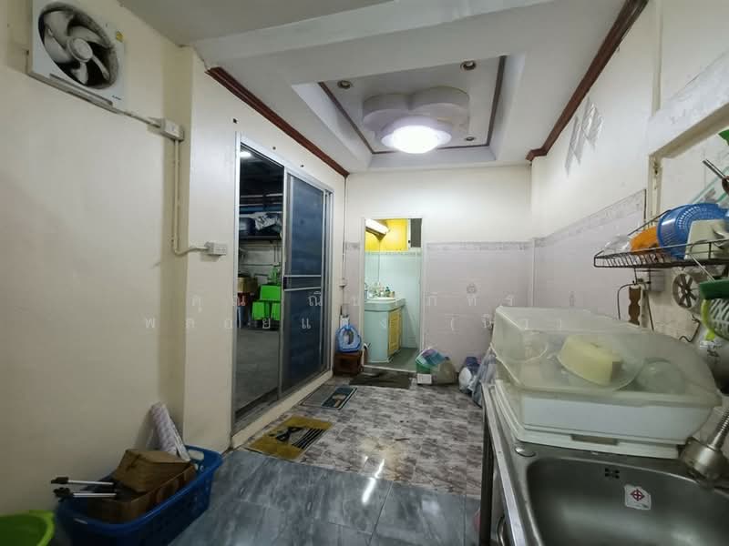 บ้านเดี่ยว 2 ชั้น 39 ตร.ว. ชุมชนฟื้นนครร่มเกล้า ระยะ4 โซน 10 ซอยเคหะร่มเกล้า31 แยก4-3, กรุงเทพ, ถนนรามอินทรา, คลองสองต้นนุ่น, ลาดกระบัง, กรุงเทพ, 180 ตร.ม., บ้านเดี่ยว ขาย, โดย คุณ ณิชาภัทร พลอยแดง (นิว), 500214310 - DDproperty.com