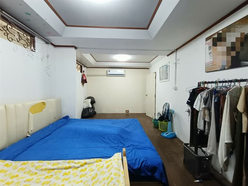 บ้านเดี่ยว 2 ชั้น 39 ตร.ว. ชุมชนฟื้นนครร่มเกล้า ระยะ4 โซน 10 ซอยเคหะร่มเกล้า31 แยก4-3, กรุงเทพ, ถนนรามอินทรา, คลองสองต้นนุ่น, ลาดกระบัง, กรุงเทพ, 180 ตร.ม., บ้านเดี่ยว ขาย, โดย คุณ ณิชาภัทร พลอยแดง (นิว), 500214310 - DDproperty.com