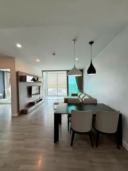 The Room BTS Wongwianyai, Bangkok, 44 KrungThonBuri Road, Khlong Ton Sai, Khlong San, Bangkok, 2 Bedrooms, 89 sqm, Condo For Sale, by Natrinee Aphirachatanon, 500214320 - DDproperty.com