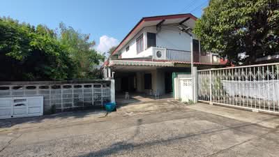 ขาย - บ้านเดี่ยวลาดพร้าว บ้านเดี่ยวพหลโยธิน เสนานิคม 2 หลัง 88 ตรว พื้นที่รวม 300 ตรม 7 ห้องนอน, กรุงเทพ