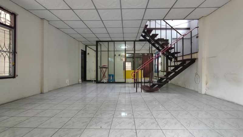 ขาย - บ้านเดี่ยวลาดพร้าว บ้านเดี่ยวพหลโยธิน เสนานิคม 2 หลัง 88 ตรว พื้นที่รวม 300 ตรม 7 ห้องนอน, กรุงเทพ