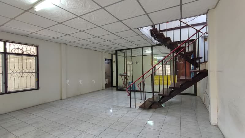 ขาย - บ้านเดี่ยวลาดพร้าว บ้านเดี่ยวพหลโยธิน เสนานิคม 2 หลัง 88 ตรว พื้นที่รวม 300 ตรม 7 ห้องนอน, กรุงเทพ