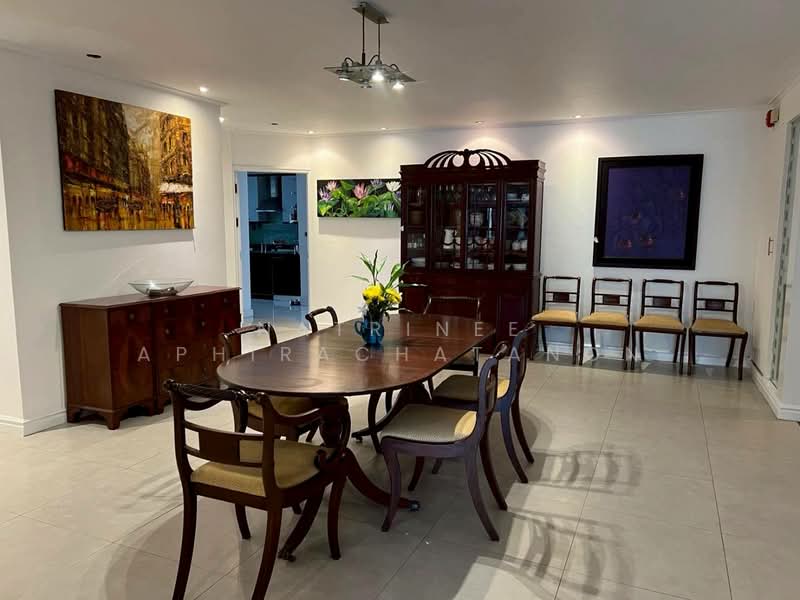 Kallista Mansion, Bangkok, 64 Soi Sukhumvit 11, Khlongtoei Nua, Watthana, Bangkok, 3 Bedrooms, 315 sqm, Condo For Rent, by Natrinee Aphirachatanon, 500214350 - DDproperty.com