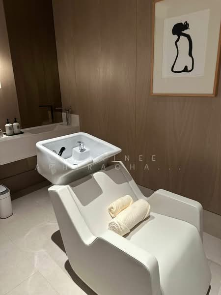 ONE89 Wireless, Bangkok, Wittayu Road, Lumphini, Pathum Wan, Bangkok, 2 Bedrooms, 160 sqm, Condo For Rent, by Natrinee Aphirachatanon, 500214356 - DDproperty.com