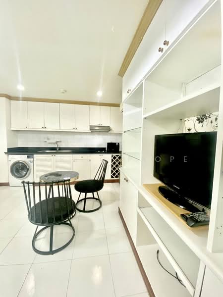 Rin House Condo, Bangkok, Soi Sukhumvit 39, Khlong Tan Nua, Watthana, Bangkok, 1 Bedroom, 50 sqm, Condo For Rent, by CorrectProperty, 500214361 - DDproperty.com