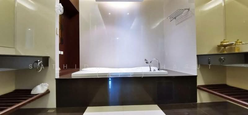 La Royale Beach, Chon Buri (Pattaya), 335 253-254, Na Chom Thian, Sattahip, Chon Buri (Pattaya), 3 Bedrooms, 268 sqm, Condo For Sale, by Sathida Limphasut (App), 500214398 - DDproperty.com