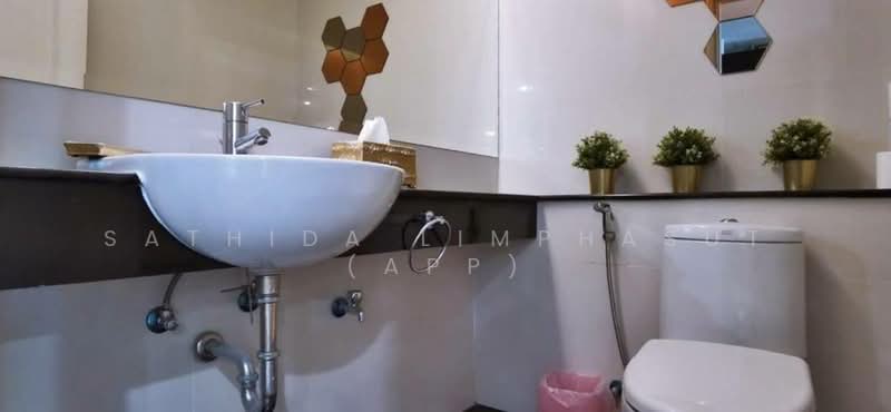 La Royale Beach, Chon Buri (Pattaya), 335 253-254, Na Chom Thian, Sattahip, Chon Buri (Pattaya), 3 Bedrooms, 268 sqm, Condo For Sale, by Sathida Limphasut (App), 500214398 - DDproperty.com