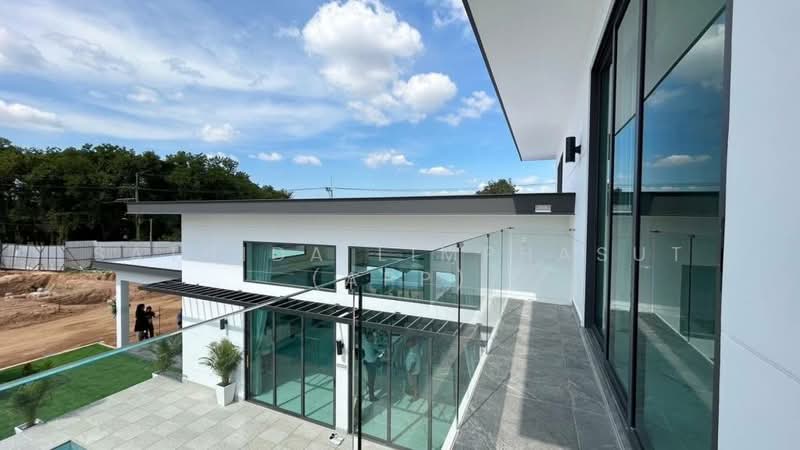 Layan Chak Nok, Chon Buri (Pattaya), Toongklom-Talman 20, Bang Lamung, Bang Lamung (Pattaya), Chon Buri (Pattaya), 4 Bedrooms, 396 sqm, Villa For Sale, by Sathida Limphasut (App), 500214407 - DDproperty.com