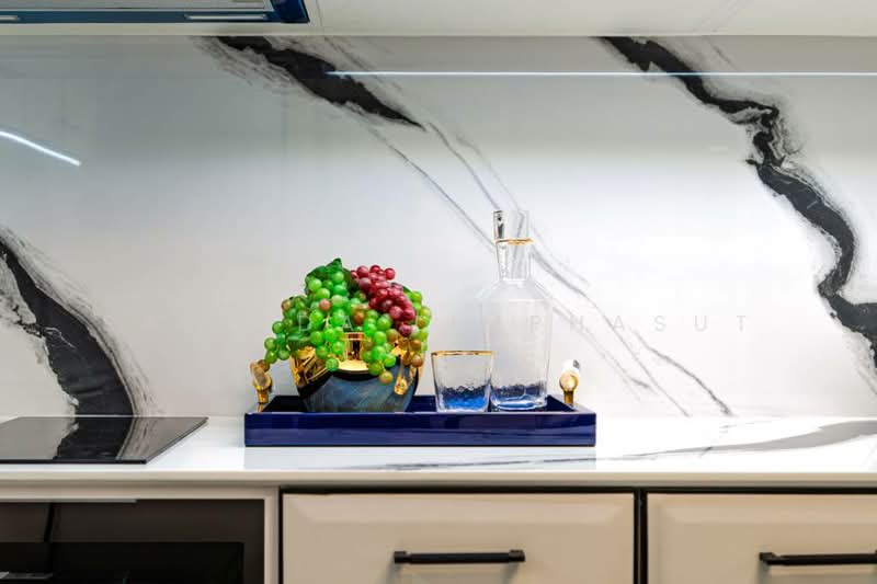 ขาย - Embassy Life : เอ็มบาสซี ไลฟ์, ชลบุรี