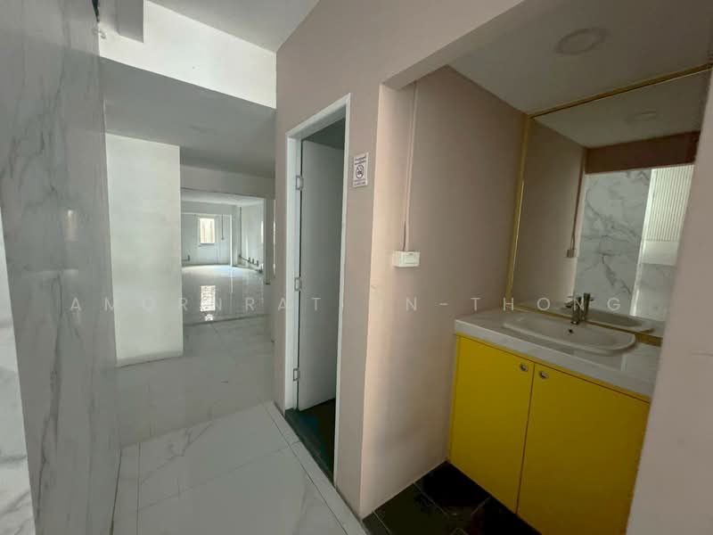 shophouse, Bangkok, Khlong Tan Nua, Watthana, Bangkok, , 250 sqm, Retail Space For Rent, by Amornrat On-Thong, 500214442 - DDproperty.com