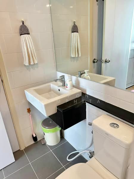 Notting Hill The Exclusive Charoen Krung, Bangkok, 77 Charoen Krung 93 Alley, Wat Prayakrai, Bang Kho Laem, Bangkok, 2 Bedrooms, 43 sqm, Condo For Rent, by Manapong Phromphitak, 500214444 - DDproperty.com