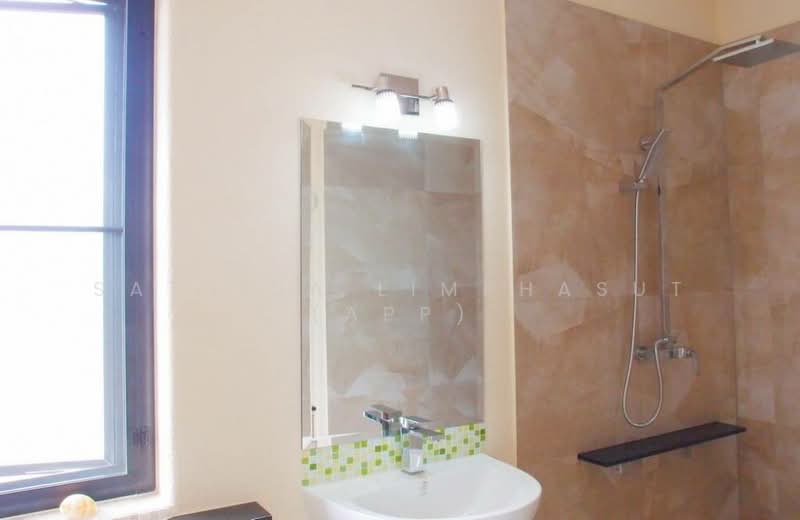 Santa Maria, Chon Buri (Pattaya), Tambon Pong, Poong, Bang Lamung (Pattaya), Chon Buri (Pattaya), 4 Bedrooms, 400 sqm, Villa For Rent, by Sathida Limphasut (App), 500214466 - DDproperty.com