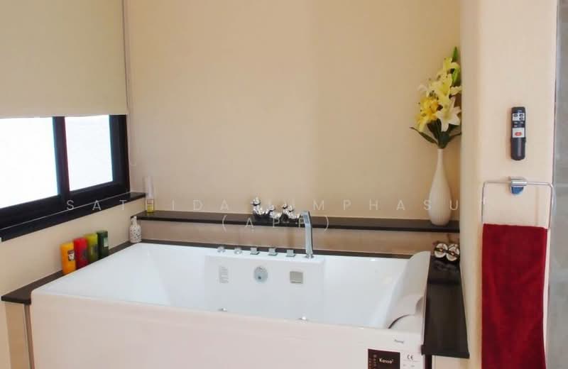 Santa Maria, Chon Buri (Pattaya), Tambon Pong, Poong, Bang Lamung (Pattaya), Chon Buri (Pattaya), 4 Bedrooms, 400 sqm, Villa For Rent, by Sathida Limphasut (App), 500214466 - DDproperty.com