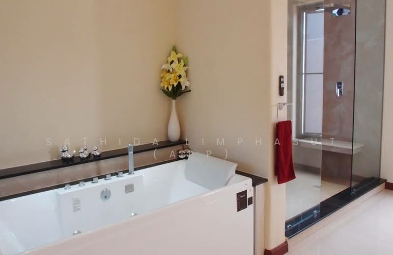 Santa Maria, Chon Buri (Pattaya), Tambon Pong, Poong, Bang Lamung (Pattaya), Chon Buri (Pattaya), 4 Bedrooms, 400 sqm, Villa For Rent, by Sathida Limphasut (App), 500214466 - DDproperty.com