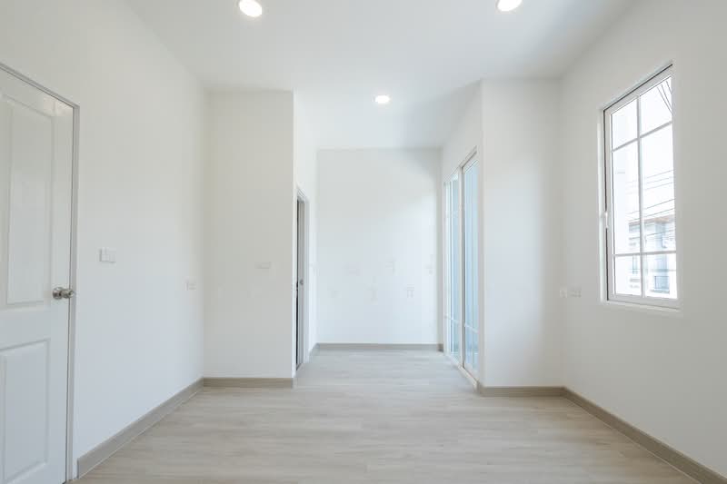 Golden Town Bangna-Suanluang, Bangkok, Kanchanapisek Road, Dok Mai, Prawet, Bangkok, 4 Bedrooms, 113 sqm, Townhouse For Sale, by Tharnavee Tharnasetthadakul, 500214528 - DDproperty.com