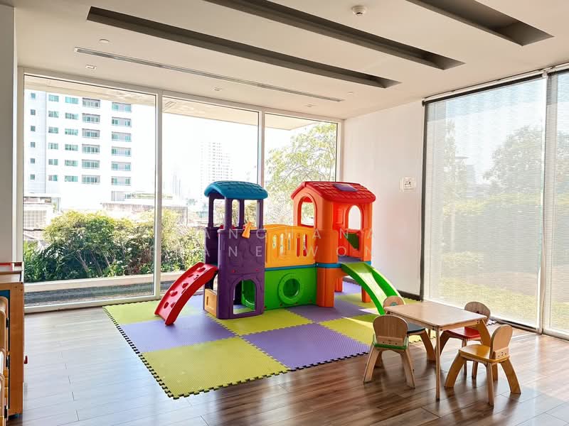 Ivy Thonglor, Bangkok, 889 Thonglor Road, Khlong Tan Nua, Watthana, Bangkok, 1 Bedroom, 43 sqm, Condo For Rent, by Kanchana Praneewong, 500214574 - DDproperty.com