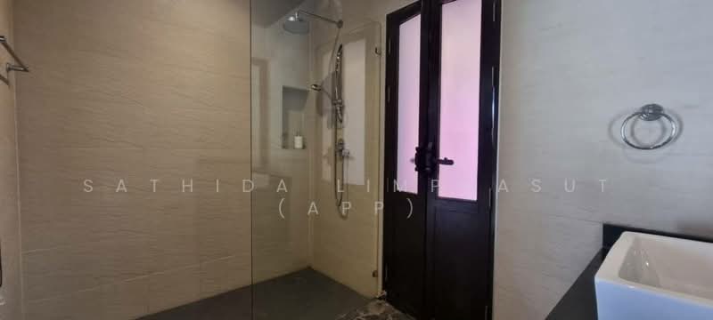 Perla Villa Pattaya, Chon Buri (Pattaya), Poong, Bang Lamung (Pattaya), Chon Buri (Pattaya), 5 Bedrooms, 415 sqm, Villa For Rent, by Sathida Limphasut (App), 500214580 - DDproperty.com