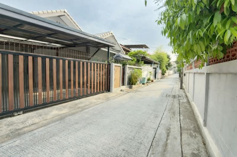 ซอยกำนันแม้น 14 ถนนกัลปพฤกษ์ ซอยเอกชัย 36 แขวงบางขุนเทียน เขตจอมทอง กทม. 10150, Bangkok, กัลปพฤกษ์, Bangkhuntien, Chom Thong, Bangkok, 3 Bedrooms, 120 sqm, Single Detached House For Sale, by สง่าชัย ไทรทองคำ, 500214590 - DDproperty.com