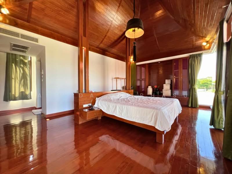 Perla Villa Pattaya, Chon Buri (Pattaya), Poong, Bang Lamung (Pattaya), Chon Buri (Pattaya), 5 Bedrooms, 500 sqm, Villa For Sale, by Sathida Limphasut (App), 500214591 - DDproperty.com