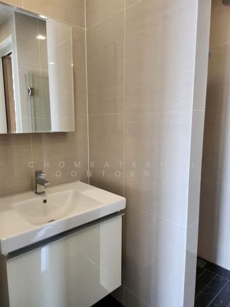 Centre Point Residence Phromphong, Bangkok, Soi Sukhumvit 39, Khlong Tan Nua, Watthana, Bangkok, 2 Bedrooms, 55 sqm, Condo For Rent, by Chomratkamol Soontorntarawong (Gor), 500214638 - DDproperty.com