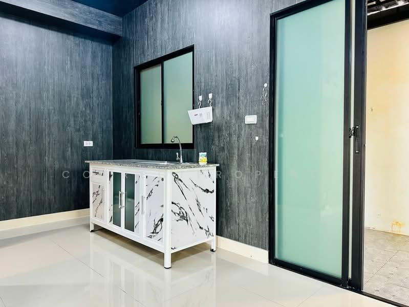 The Connect Chaengwattana - Tiwanon, Nonthaburi, Tiwanon Road, Ban Mai, Pak Kret, Nonthaburi, 3 Bedrooms, 27 sqm, Townhouse For Rent, by CorrectProperty, 500214689 - DDproperty.com