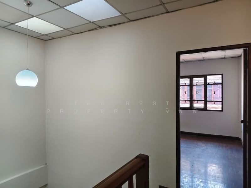 ขาย - บุศรินทร์ ปิ่นเกล้า - พุทธมณฑลสาย 4, นครปฐม