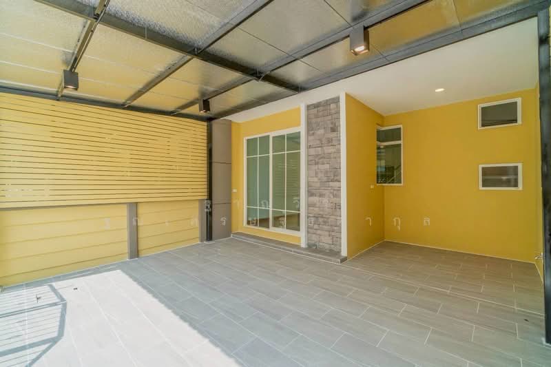 Golden Town 2 Onnut-Pattanakarn : โกลเด้น ทาวน์ 2 อ่อนนุช-พัฒนาการ, กรุงเทพ, 189 ซอยอ่อนนุช 65 แยก 14, ประเวศ, ประเวศ, กรุงเทพ, 113 ตร.ม., ทาวน์เฮ้าส์ ขาย, โดย ฐาณวีร์ ฐณเศรษฐ์ธดากุล, 500214730 - DDproperty.com