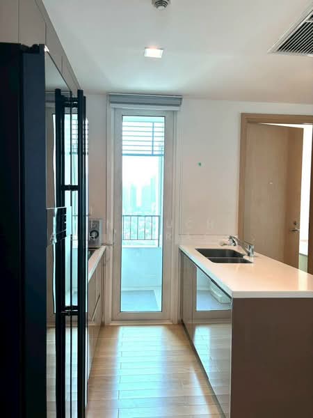 Siri At Sukhumvit, Bangkok, 902 Sukhumvit Road, Phra Kanong, Khlong Toei, Bangkok, 2 Bedrooms, 75 sqm, Condo For Rent, by Intouch Abhinorasaeth, 500214740 - DDproperty.com