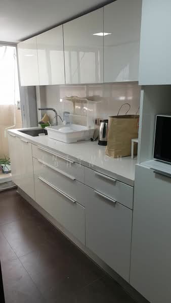 59 Heritage, Bangkok, 18 Soi Sukhumvit 59, Khlong Tan Nua, Watthana, Bangkok, 4 Bedrooms, 200 sqm, Condo For Rent, by Intouch Abhinorasaeth, 500214756 - DDproperty.com