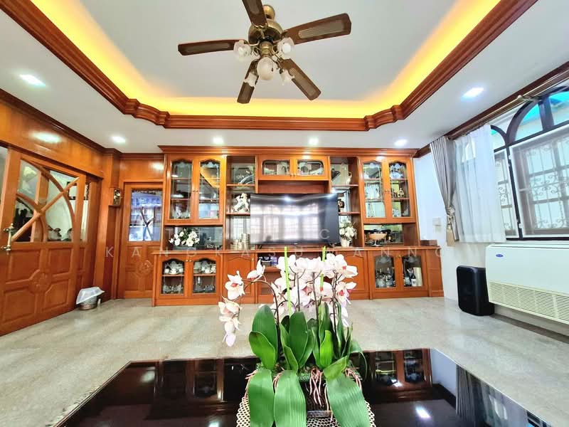 บ้านเดี่ยวอยู่เจริญ, Bangkok, Din Daeng, Din Daeng, Bangkok, 6 Bedrooms, 390 sqm, Single Detached House For Sale, by Thanitcha Kangkasuwanno, 500214770 - DDproperty.com