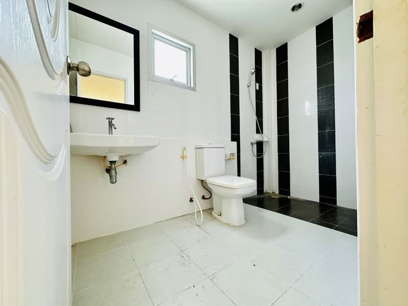 หมู่บ้านดีบางโทรัด พระราม2 (D Bangtorad Rama2), Samut Sakhon, Bang Thorat, Muang Samut Sakhon, Samut Sakhon, 2 Bedrooms, 120 sqm, Townhouse For Sale, by The Best Property จี้, 500214776 - DDproperty.com