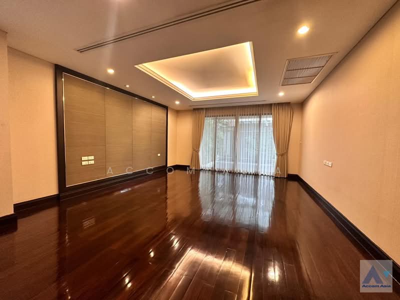 For Rent - Luxury home with private pool and large terrace in Sukhumvit, Bangkok