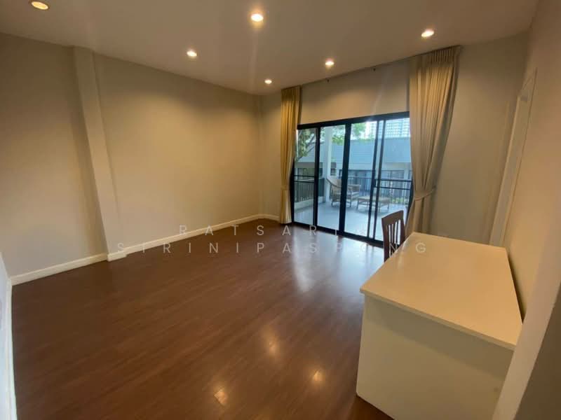 Townhouse Thonglor, Bangkok, Khong Tan, Khlong Toei, Bangkok, 3 Bedrooms, 350 sqm, Townhouse For Rent, by Ratsarin Sirinipaspong, 500214785 - DDproperty.com