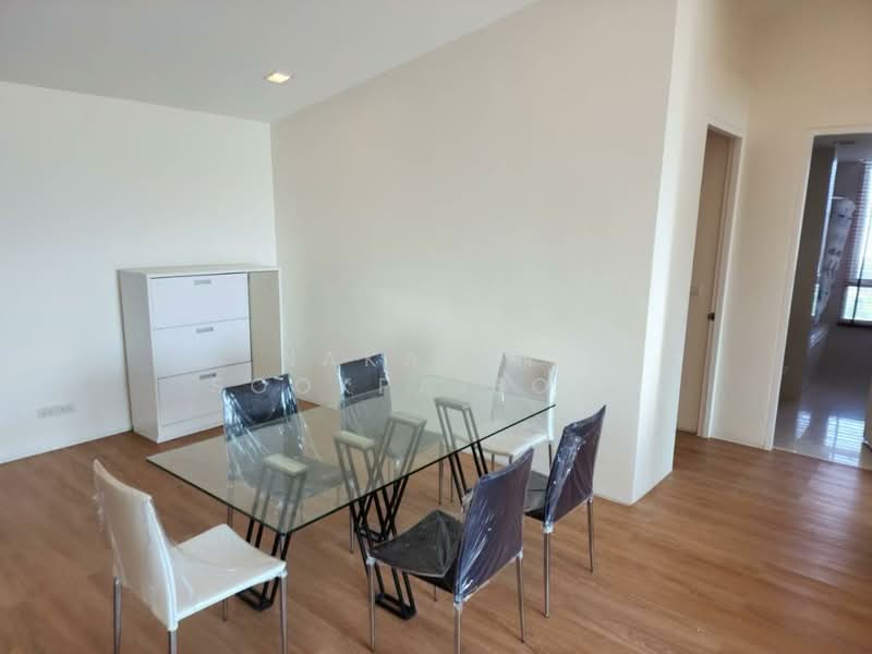 Villa Rachakhru, Bangkok, Soi Phaholyothin 5, Samsen Nai, Phaya Thai, Bangkok, 2 Bedrooms, 145 sqm, Condo For Rent, by Nakarin  Sookpaiboon, 500214805 - DDproperty.com