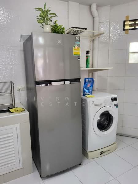 Prommitr Villa, Bangkok, Soi Prommitr, Khlong Tan Nua, Watthana, Bangkok, 3 Bedrooms, 176 sqm, Single Detached House For Rent, by Living Real Estates, 500214812 - DDproperty.com