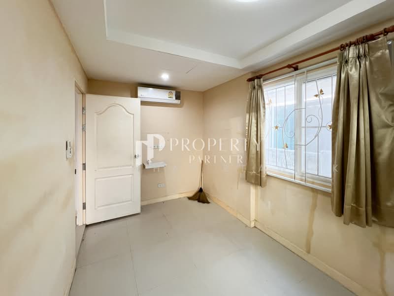 Krongthong Tropical, Bangkok, Chaloem Phra Kiat Ratchakan Thi 9 Road,, Prawet, Prawet, Bangkok, 4 Bedrooms, 200 sqm, Single Detached House For Sale, by Chidaphar Beawlek, 500214814 - DDproperty.com