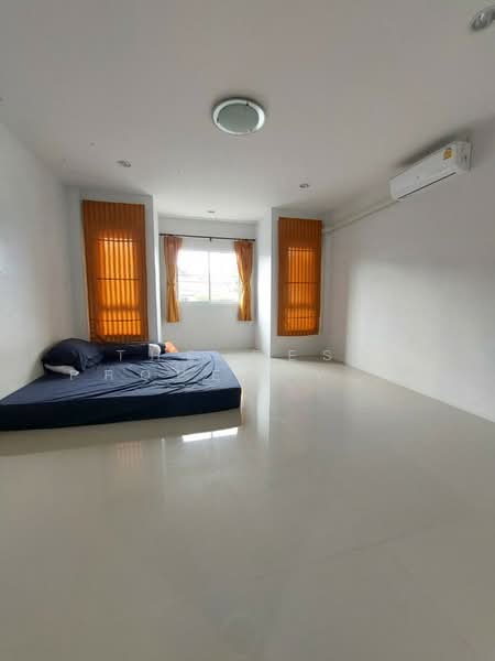 หมู่บ้านพีแลนด์ ปากพูน-อ้อมค่าย, Nakhon Si Thammarat, Pak Phun, Muang Nakhon Sri Thammarat, Nakhon Si Thammarat, 2 Bedrooms, 134 sqm, Townhouse For Sale, by The Best Property อ้อย, 500214817 - DDproperty.com