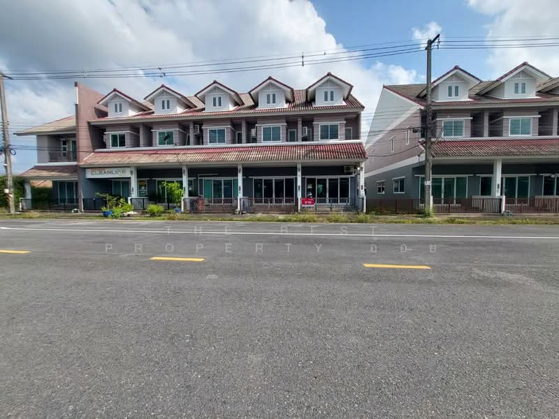 หมู่บ้านพีแลนด์ ปากพูน-อ้อมค่าย, Nakhon Si Thammarat, Pak Phun, Muang Nakhon Sri Thammarat, Nakhon Si Thammarat, 2 Bedrooms, 134 sqm, Townhouse For Sale, by The Best Property อ้อย, 500214817 - DDproperty.com