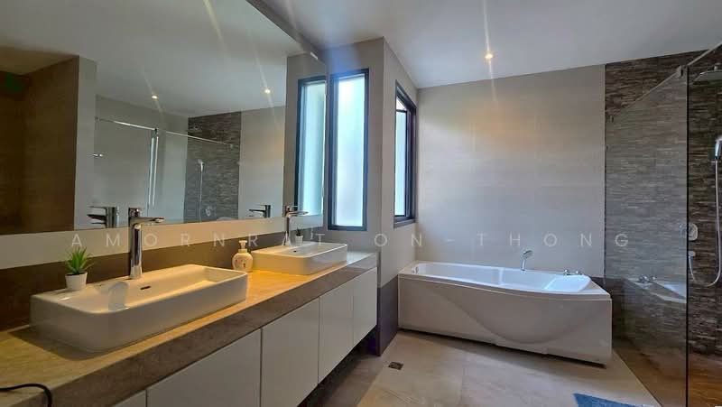 House, Bangkok, Khlong Tan Nua, Watthana, Bangkok, 4 Bedrooms, 450 sqm, Single Detached House For Rent, by Amornrat On-Thong, 500214861 - DDproperty.com