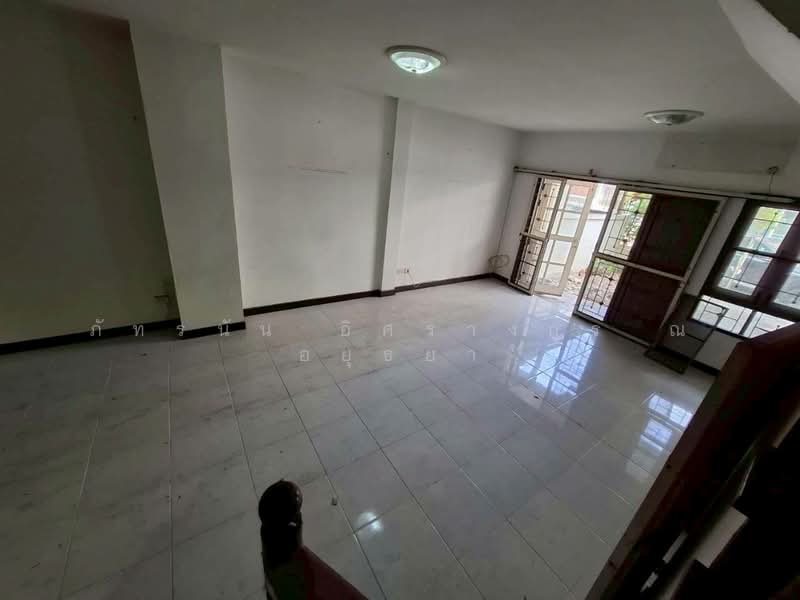 หมู่บ้านขวัญโดมวิลล่า ถนนพหลโยธินต.คลองหนึ่ง อ.คลองหลวง จ.ปทุมธานี, Pathum Thani, พหลโยธิน, Khlong Nung, Khlong Luang, Pathum Thani, 2 Bedrooms, 75 sqm, Townhouse For Sale, by ภัทรนัน อิศรางกูร ณ อยุธยา, 500214932 - DDproperty.com