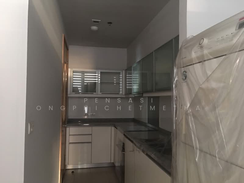 Millennium Residence, Bangkok, Sukhumvit Road, Khlong Toei, Khlong Toei, Bangkok, 3 Bedrooms, 193 sqm, Condo For Rent, by Pensasi Ongphichetmetha, 500215020 - DDproperty.com