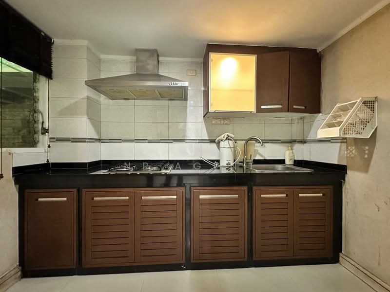 Grand Canal Donmuang, Bangkok, Cherdwutthakat Road, Si Khan, Don Mueang, Bangkok, 4 Bedrooms, 235 sqm, Single Detached House For Rent, by NR AGENT, 500215035 - DDproperty.com