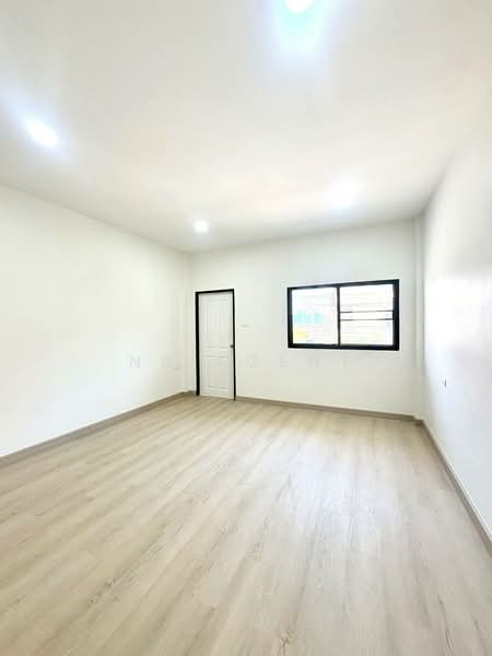 Ketnuti Garden Ladprao, Bangkok, Soi Ladprao 94, Phlapphla, Wang Thonglang, Bangkok, 2 Bedrooms, 110 sqm, Townhouse For Sale, by NR AGENT, 500215036 - DDproperty.com