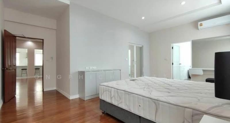 P.R. Home 1 & 2, Bangkok, Soi Thonglor 8, Khlong Tan Nua, Watthana, Bangkok, 3 Bedrooms, 350 sqm, Apartment For Rent, by Pensasi Ongphichetmetha, 500215046 - DDproperty.com