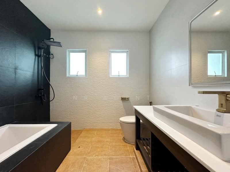 Grand Canal Donmuang, Bangkok, Cherdwutthakat Road, Si Khan, Don Mueang, Bangkok, 4 Bedrooms, 250 sqm, Single Detached House For Rent, by NR AGENT, 500215083 - DDproperty.com