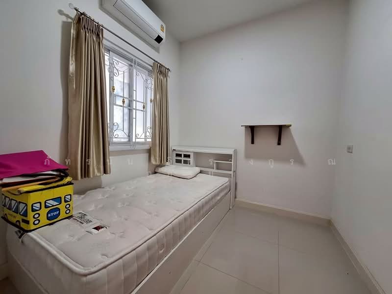 หมู่บ้านดีญ่าทาวน์ ติวานนท์-รังสิต ถนนรังสิต-ปทุมธานี ตำบลบ้านกลาง อำเภอเมืองปทุมธานี จังหวัดปทุมธ, ปทุมธานี, รังสิต-ปทุมธานี, บ้านกลาง, เมืองปทุมธานี, ปทุมธานี, 137 ตร.ม., ทาวน์เฮ้าส์ ขาย, โดย ภัทรนัน อิศรางกูร ณ อยุธยา, 500215096 - DDproperty.com